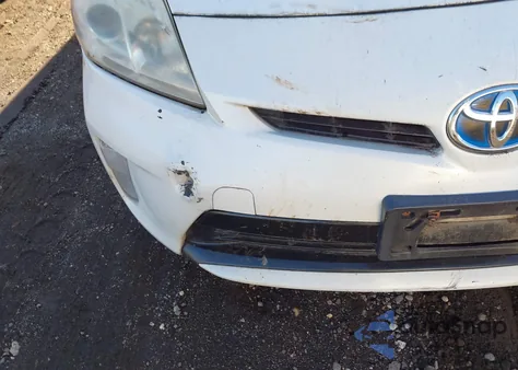 2013 Toyota Prius Three из США, поврежденный, VIN JTDKN3DU2D5645833